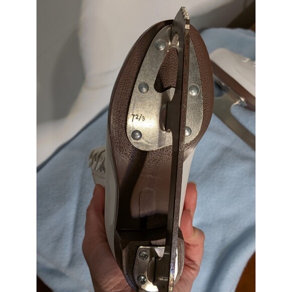 Jackson Glacier 120 White Figure Ice Skates Youth Size 12 Beginner Recreational - Picture 10 of 10